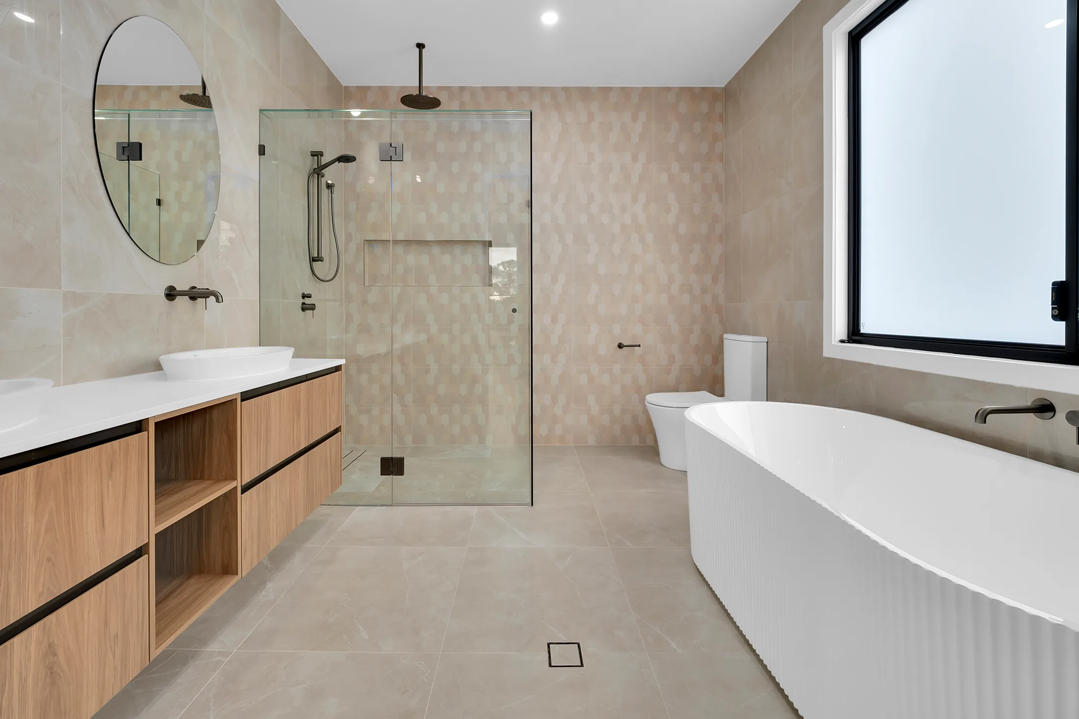 Halcyon Residence — Image 1